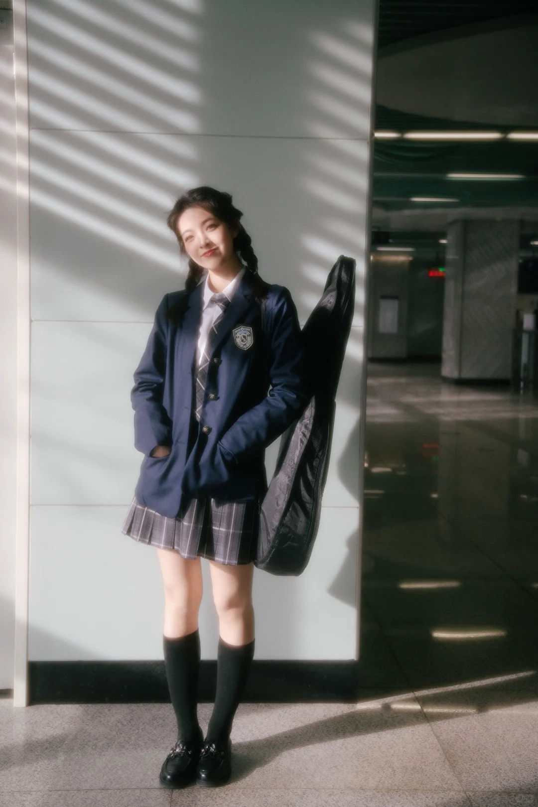 在地铁站拍出了日系学生妹的感觉！
