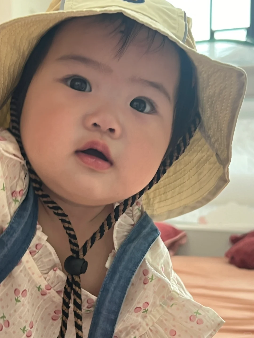 这套新衣服不错，下次可以穿着去露营