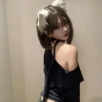 纯欲性感甜妹风女生头像