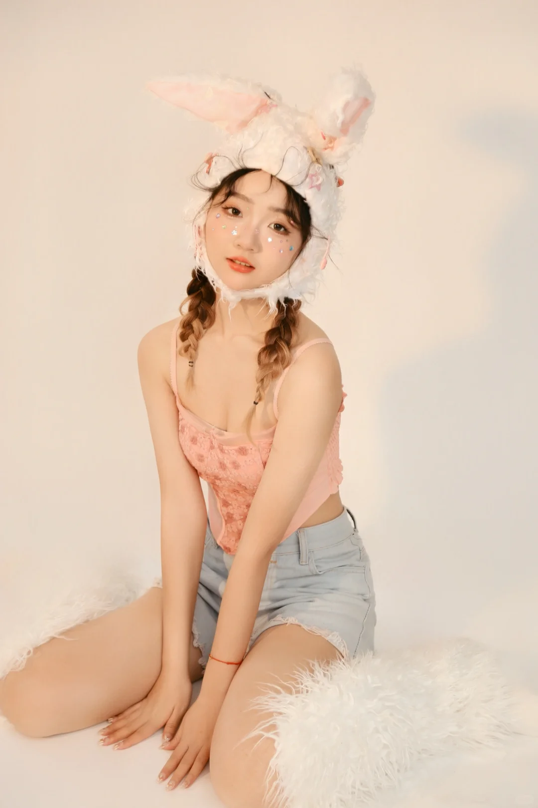 可爱是装的，姐是变态