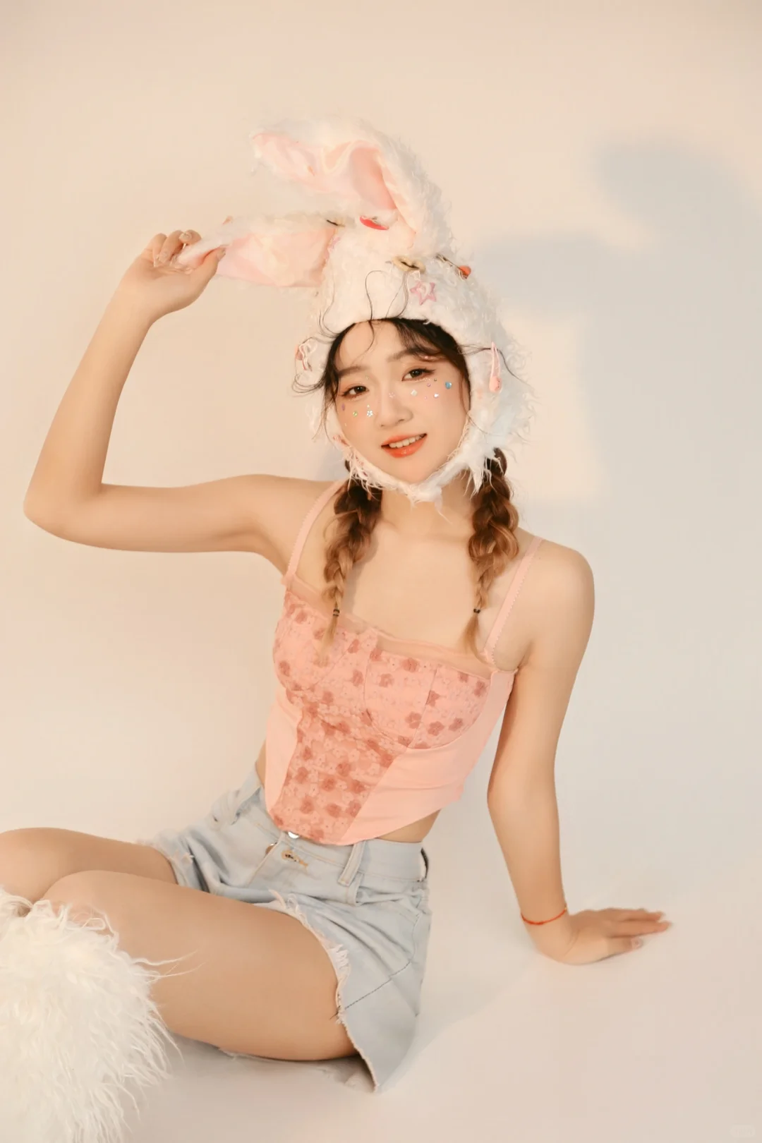 可爱是装的，姐是变态
