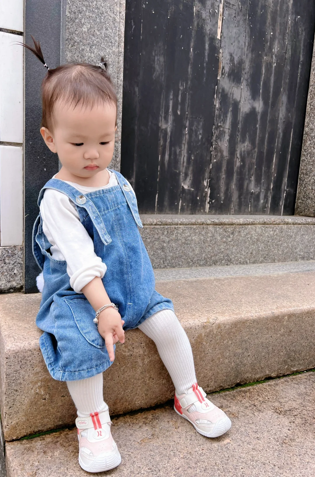 今天是扎小辫子的甜妹er 😀