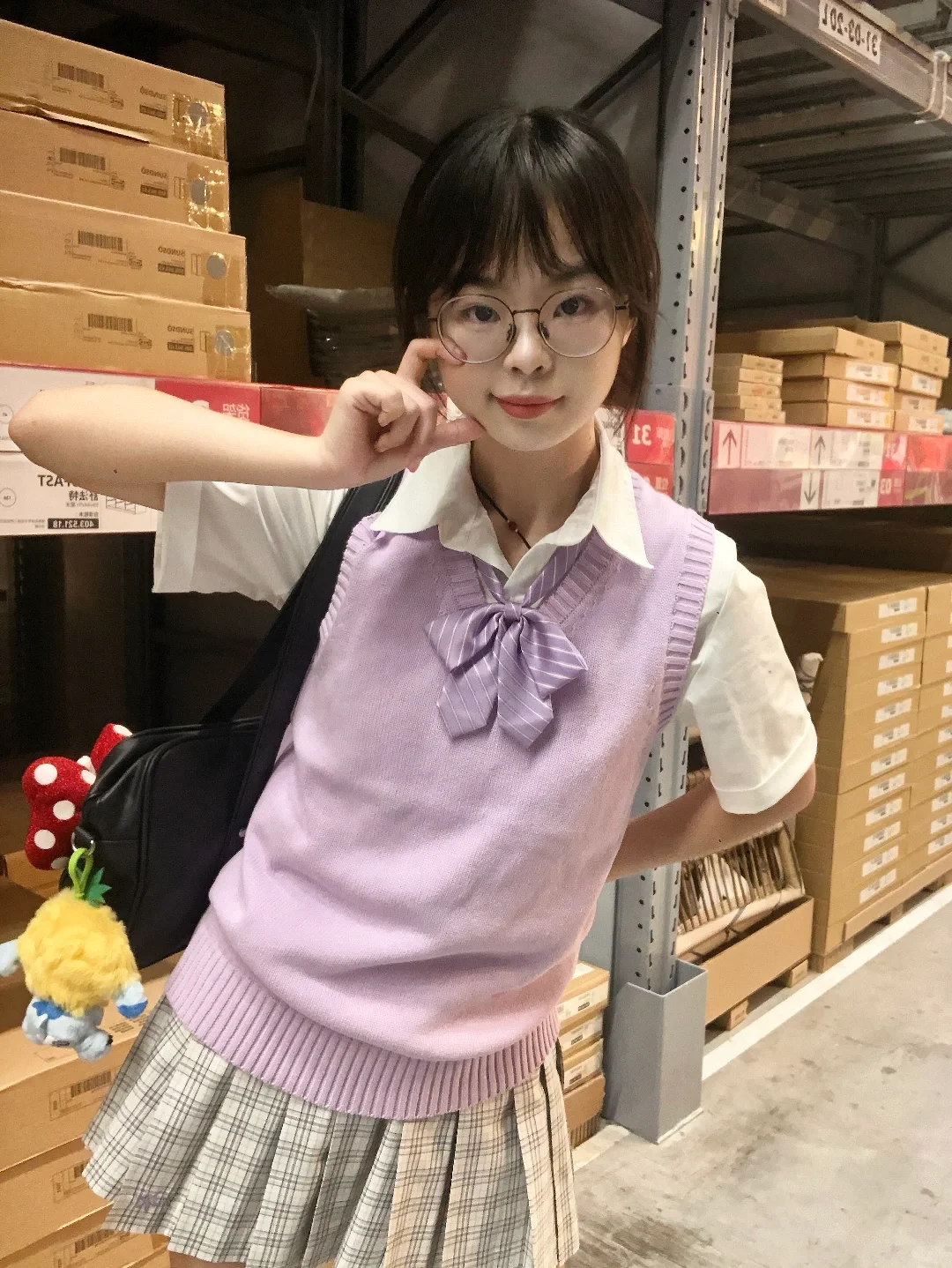 没想到穿了jk制服之后朋友开始对我阿谀奉承