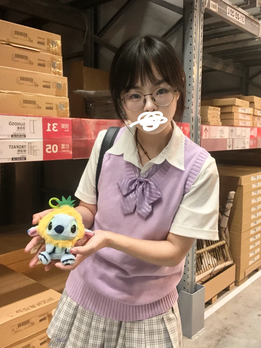 没想到穿了jk制服之后朋友开始对我阿谀奉承