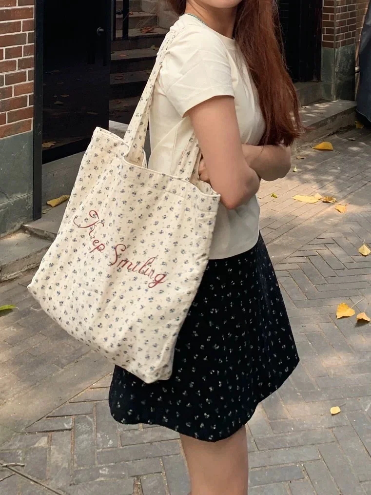 🌸这款帆布包让你秒变街头甜妹