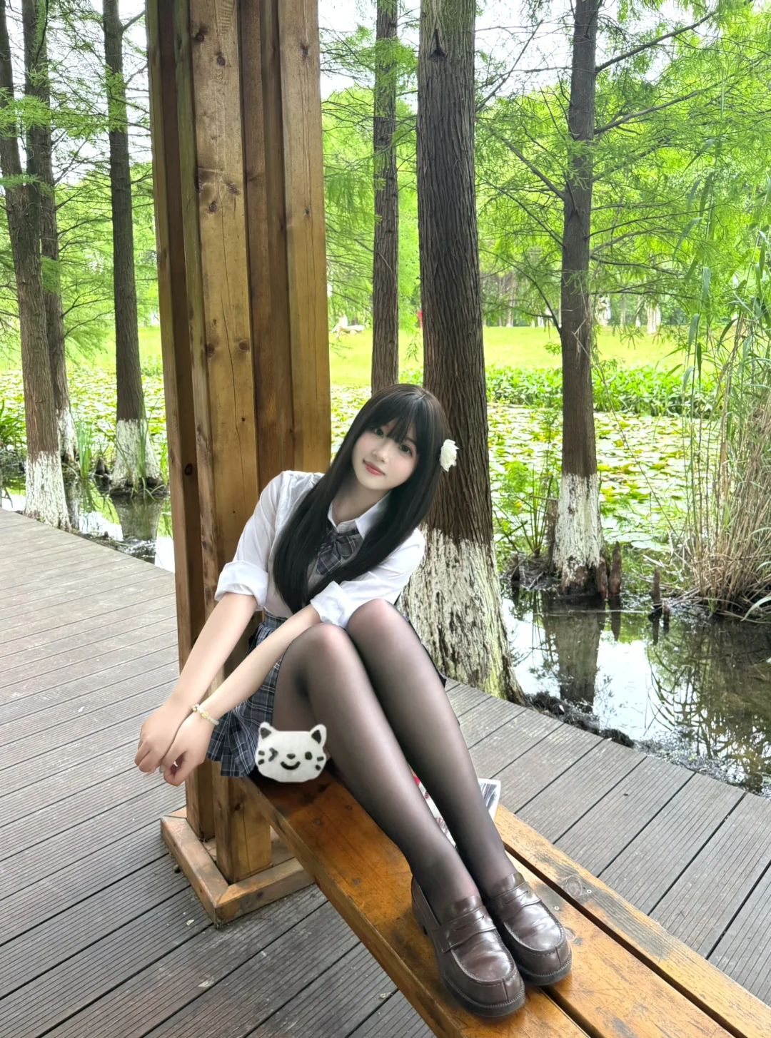冷棕色黑长直给的氛围感☁️🌿JK穿搭