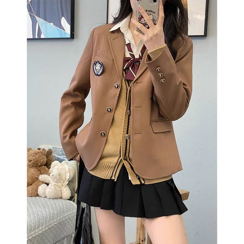墨秋一下子五件新品西服每个都想要