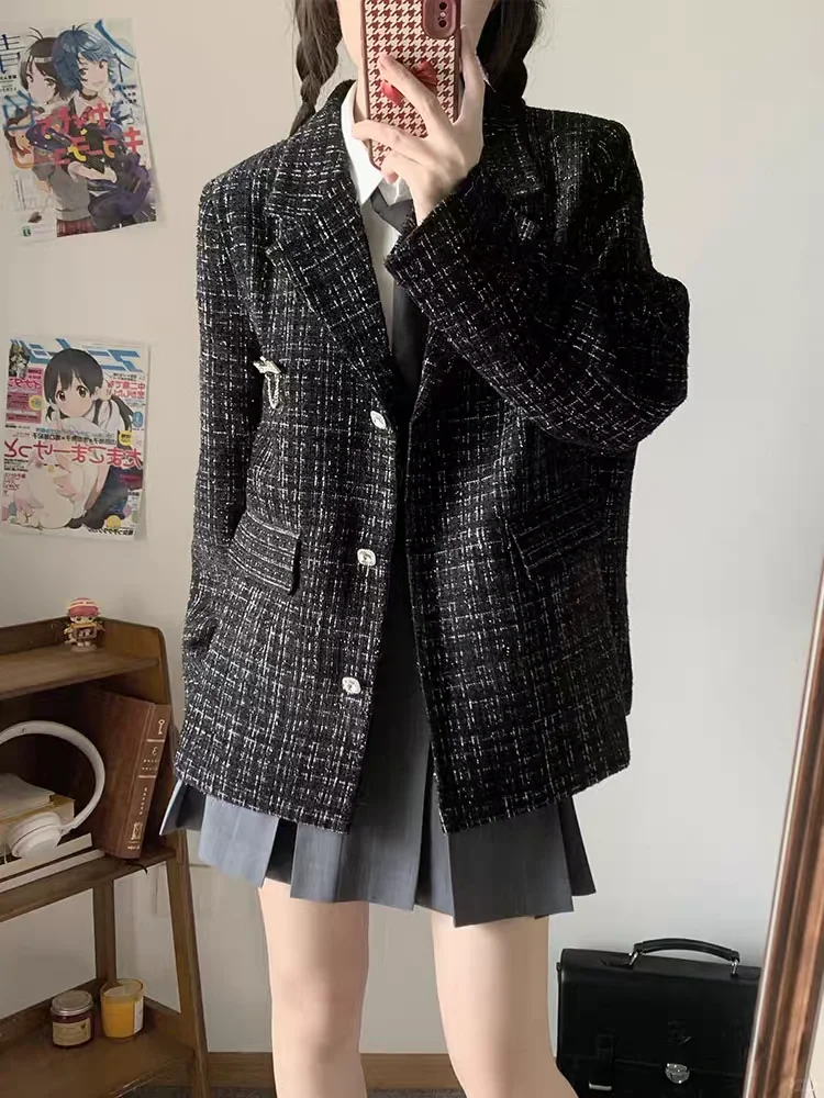 墨秋一下子五件新品西服每个都想要