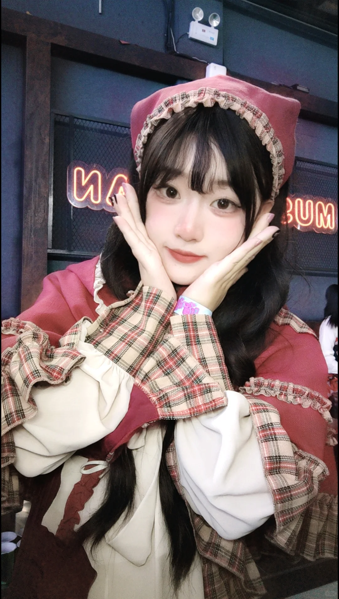 甜妹嘻嘻