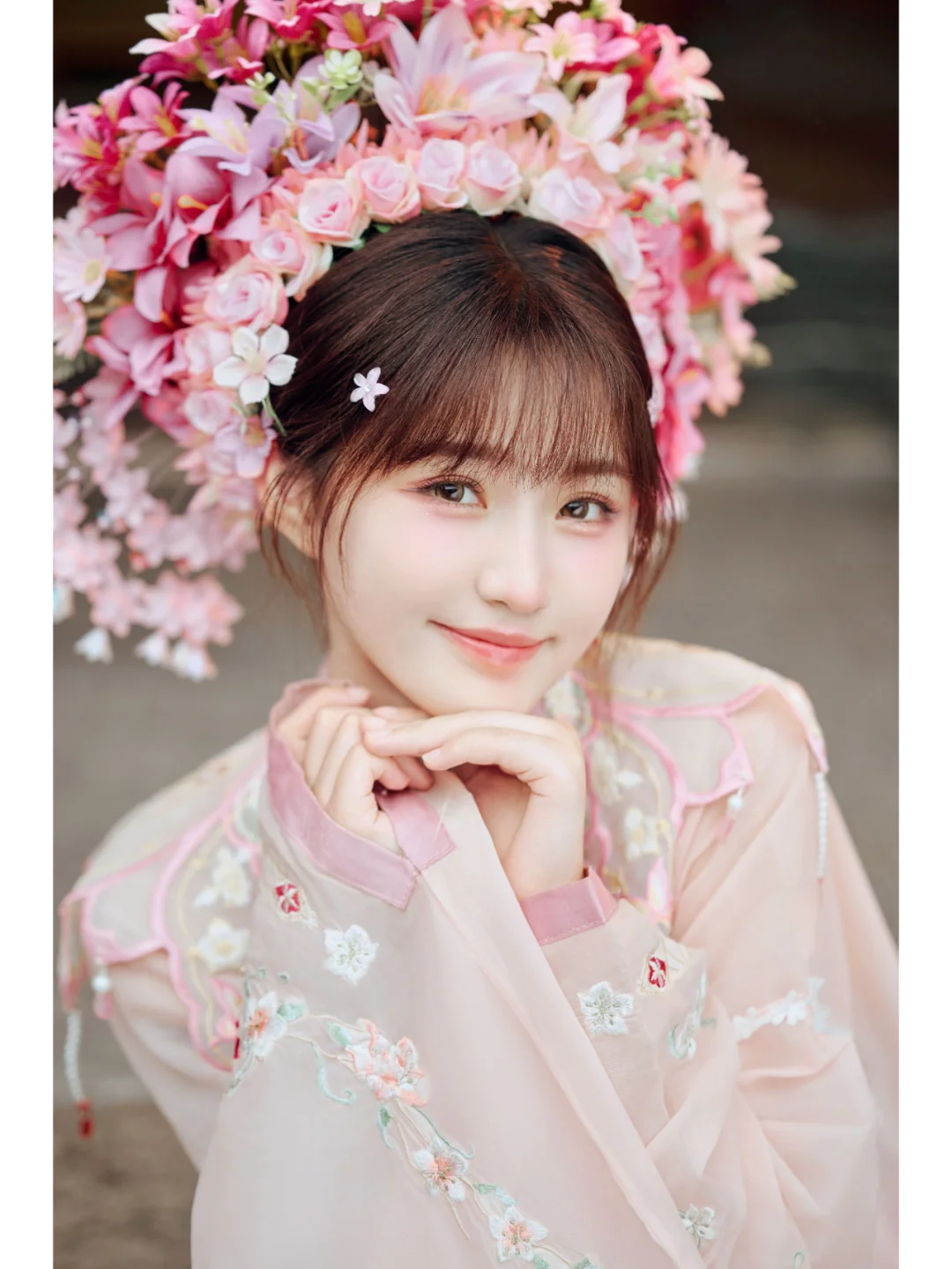 少女心爆棚💗粉色簪花妆造分享来啦！🌸