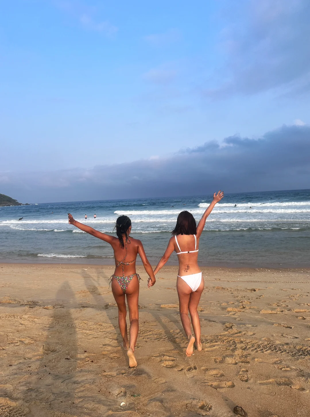 世界像是一个巨大的summer camp