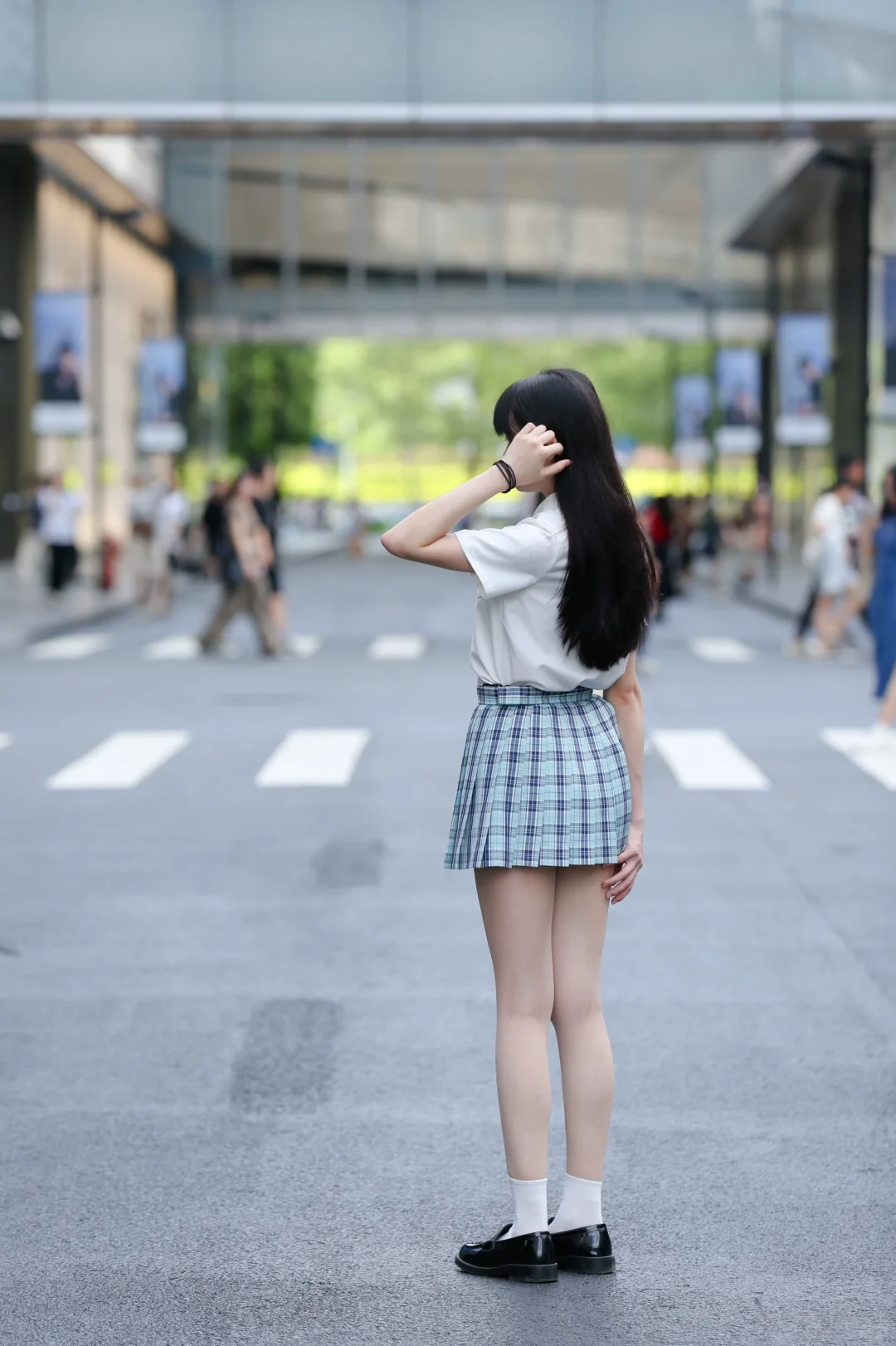 深圳街拍丨蓝格纹JK制服穿搭- 写真摄影