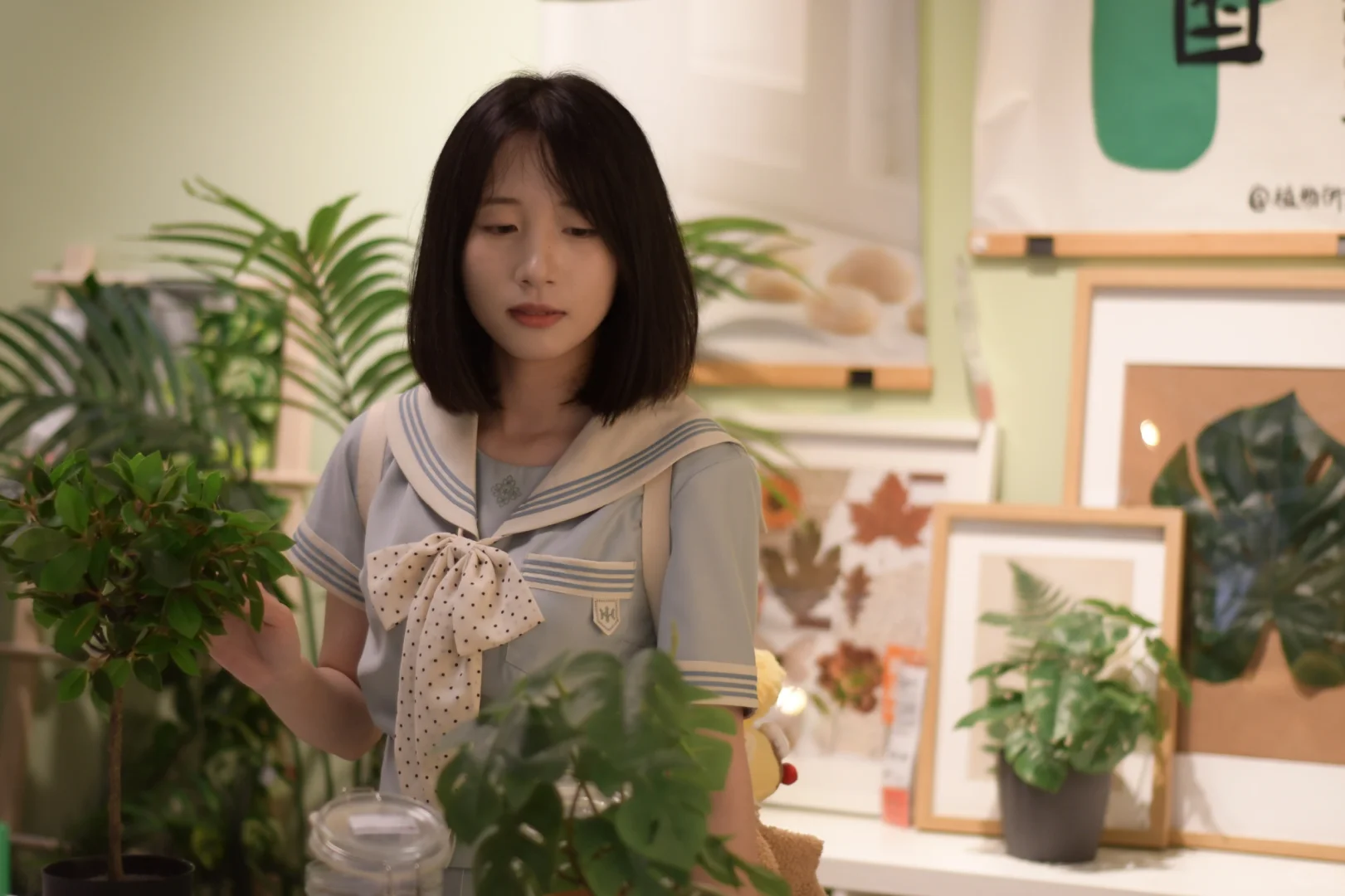 薄荷白巧到底是绿色还是蓝色？!