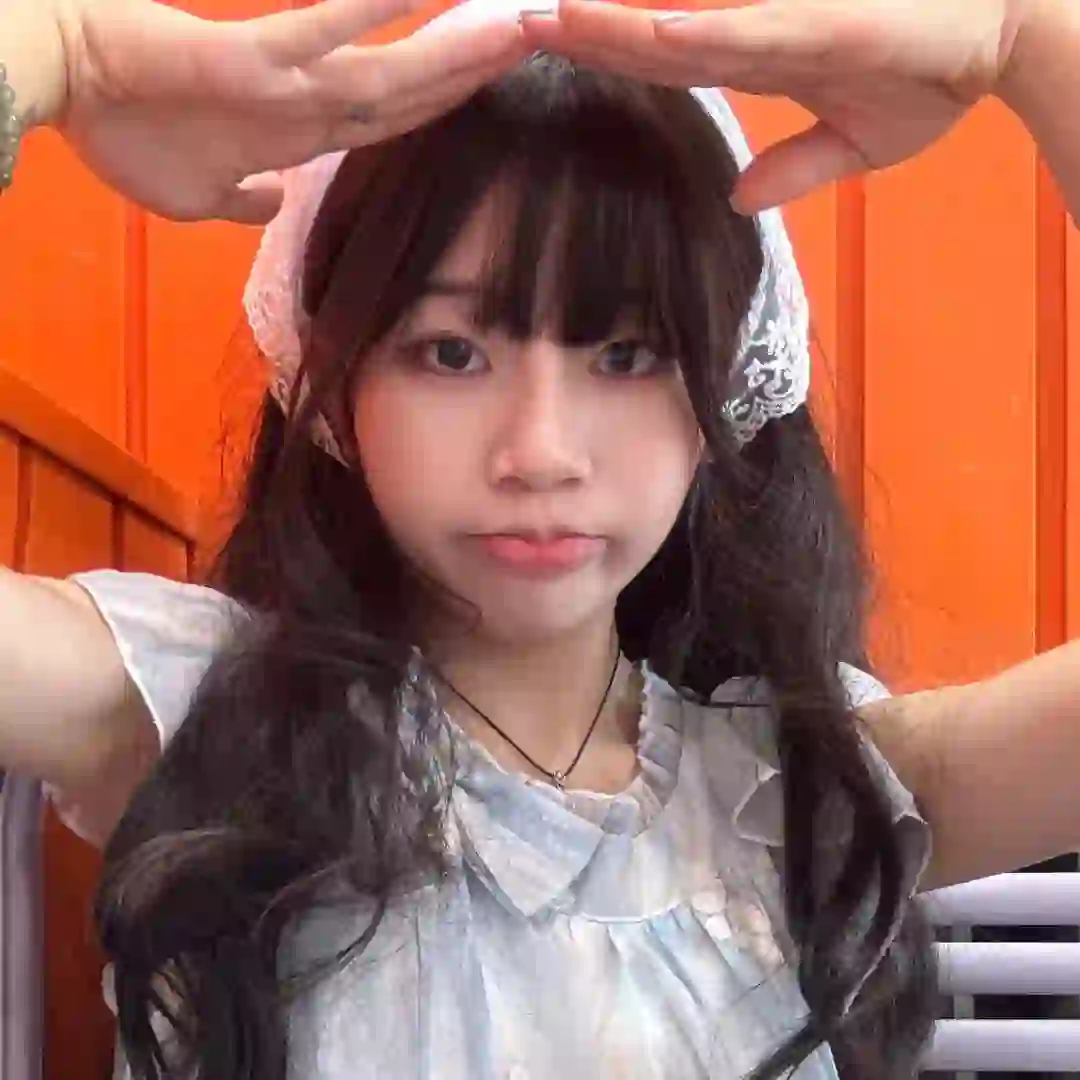 今天当甜妹❛‿˂̵✧ 拍了一下午 p了一晚上