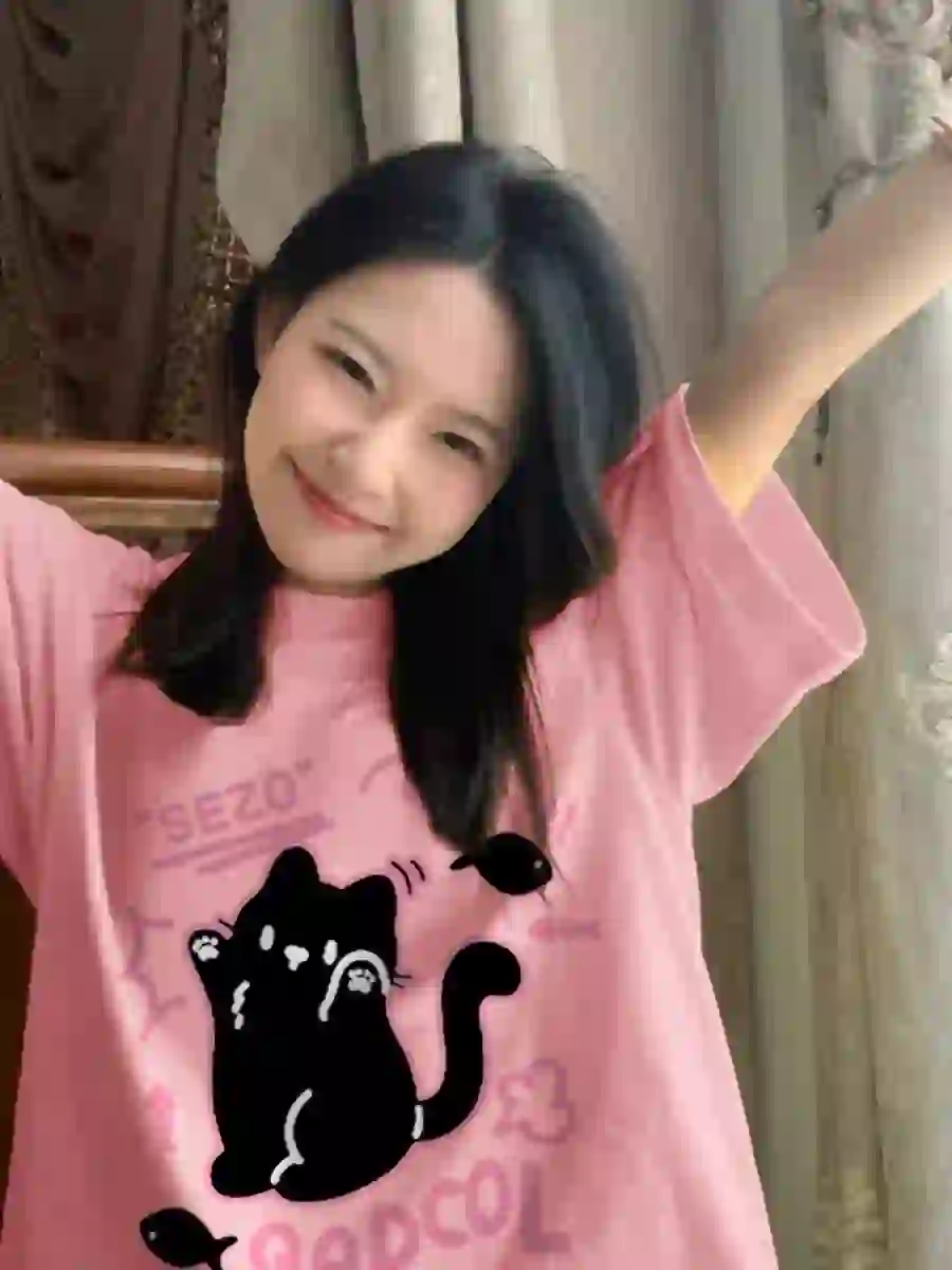 这件粉色T恤我愿称之为yyds ！！！