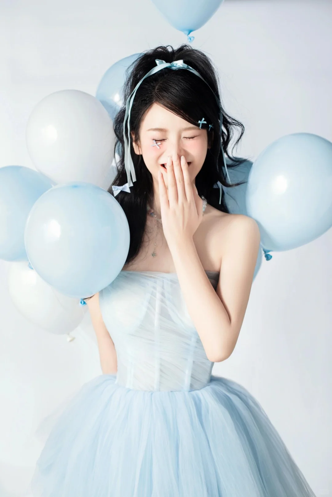 少女蓝💙甜甜的公主蓝生日写真