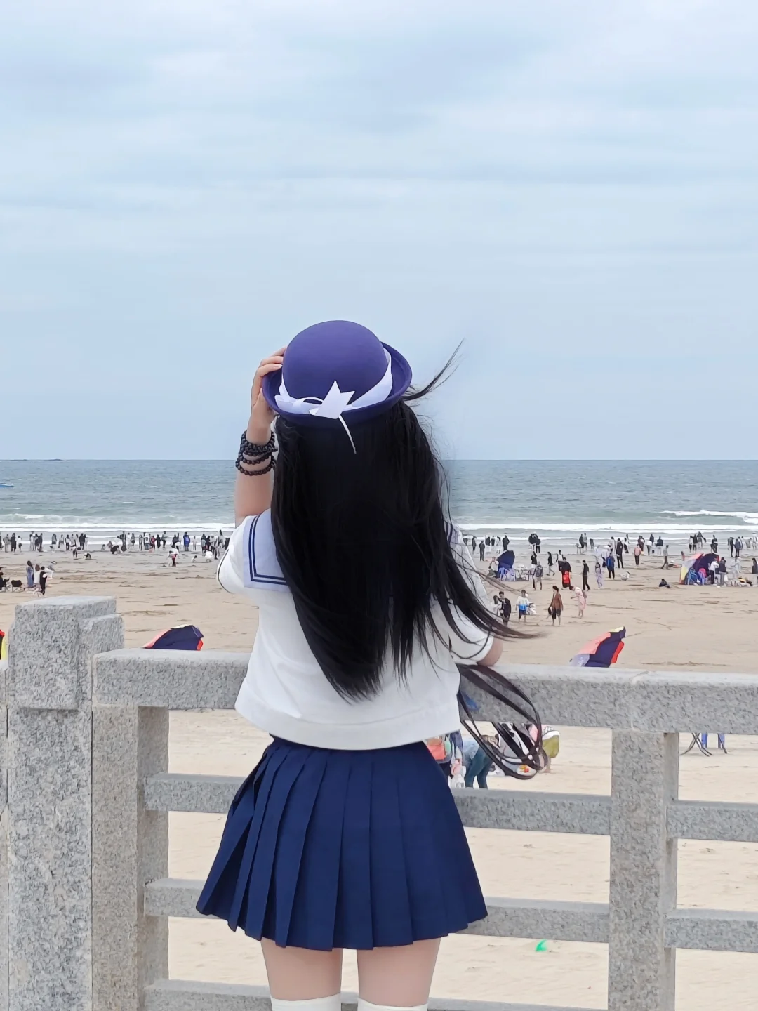 水手服和海边太配啦~