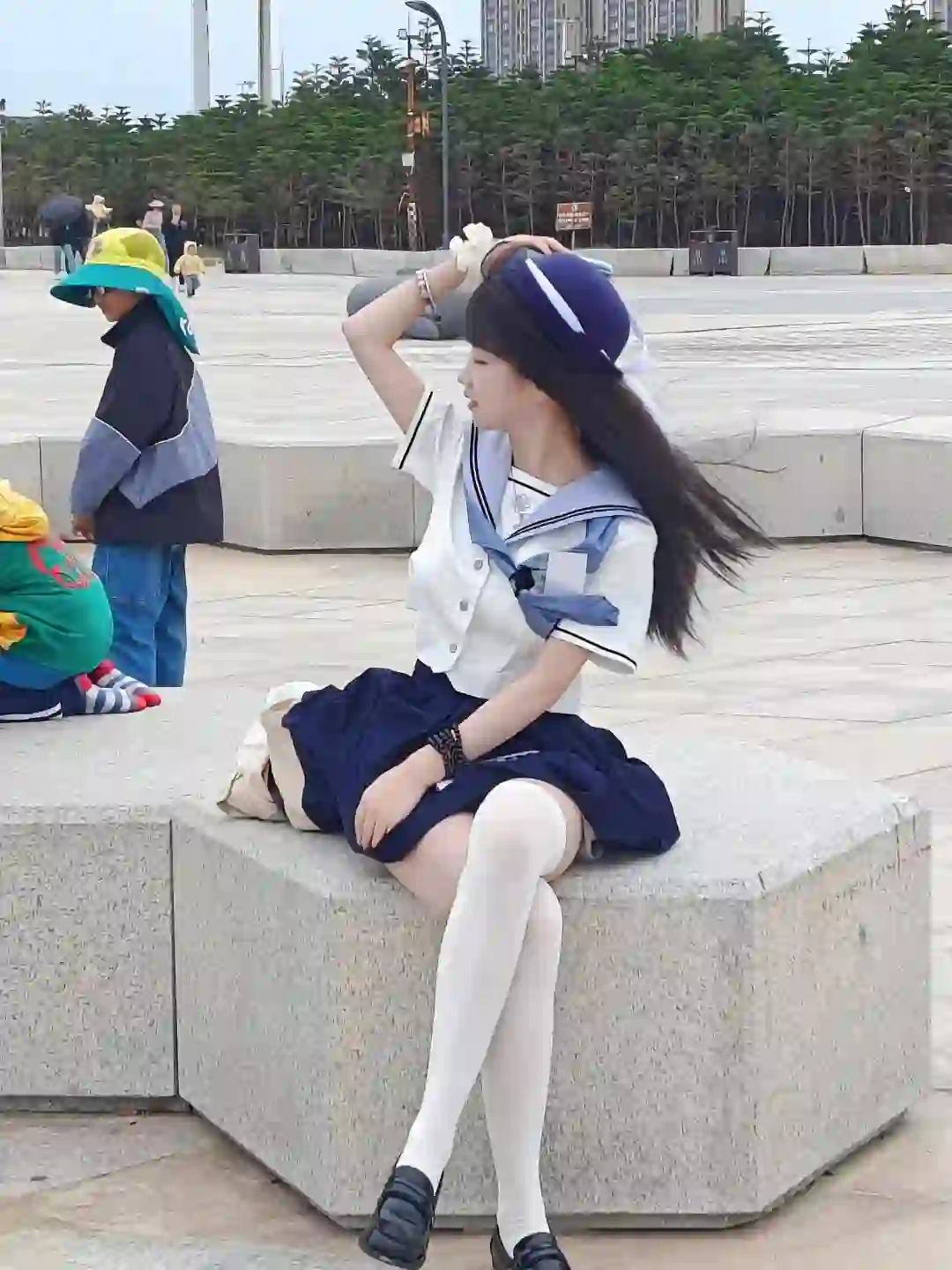 水手服和海边太配啦~