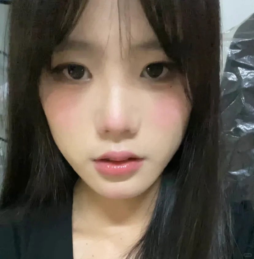 ツ