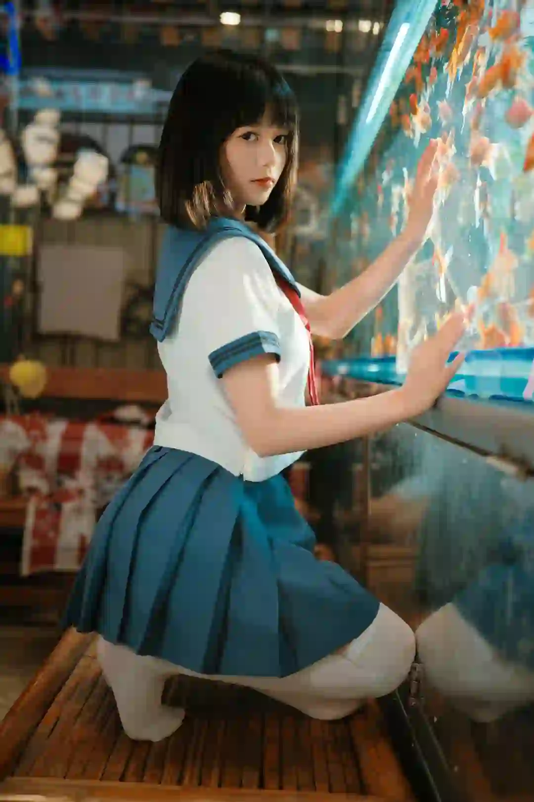 金鱼缸 × 短发JK