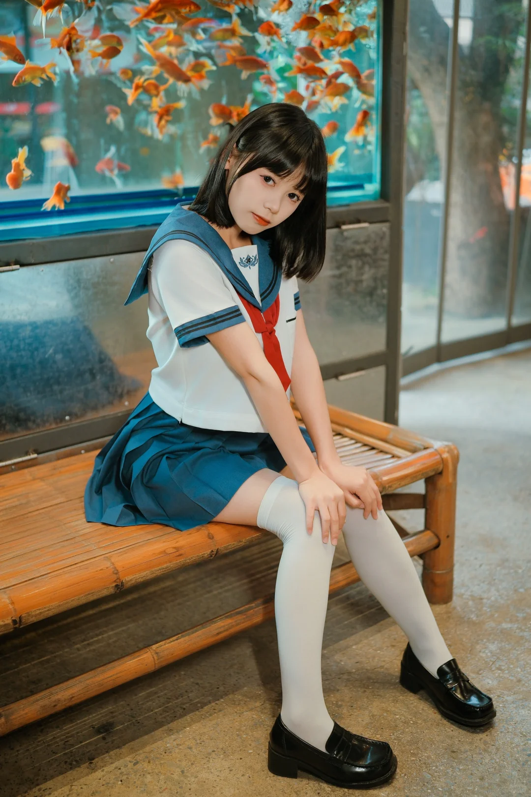 金鱼缸 × 短发JK