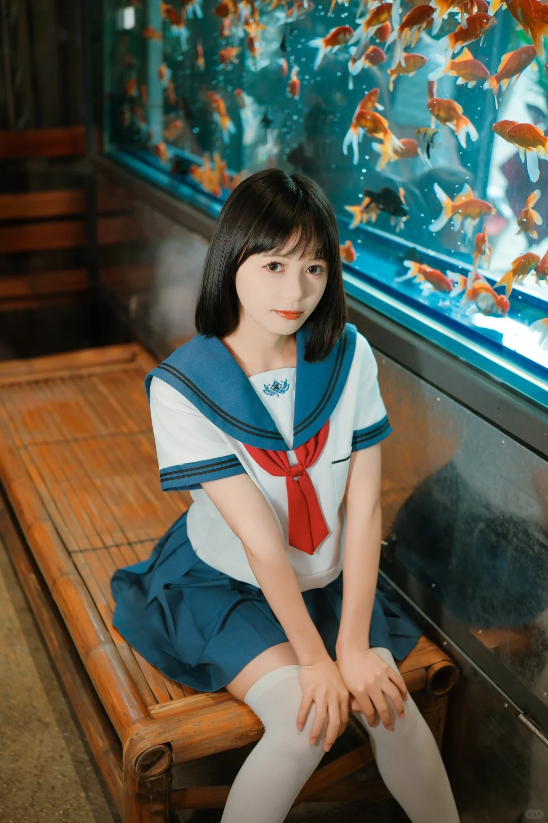 金鱼缸 × 短发JK