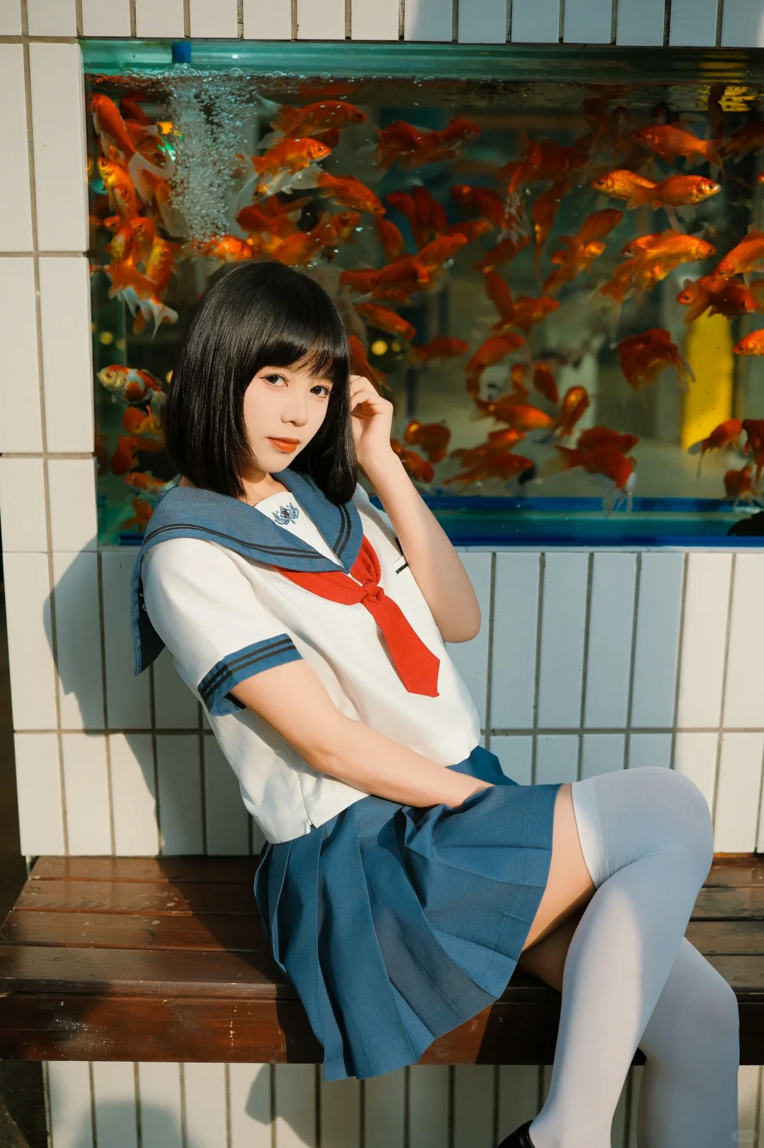 金鱼缸 × 短发JK