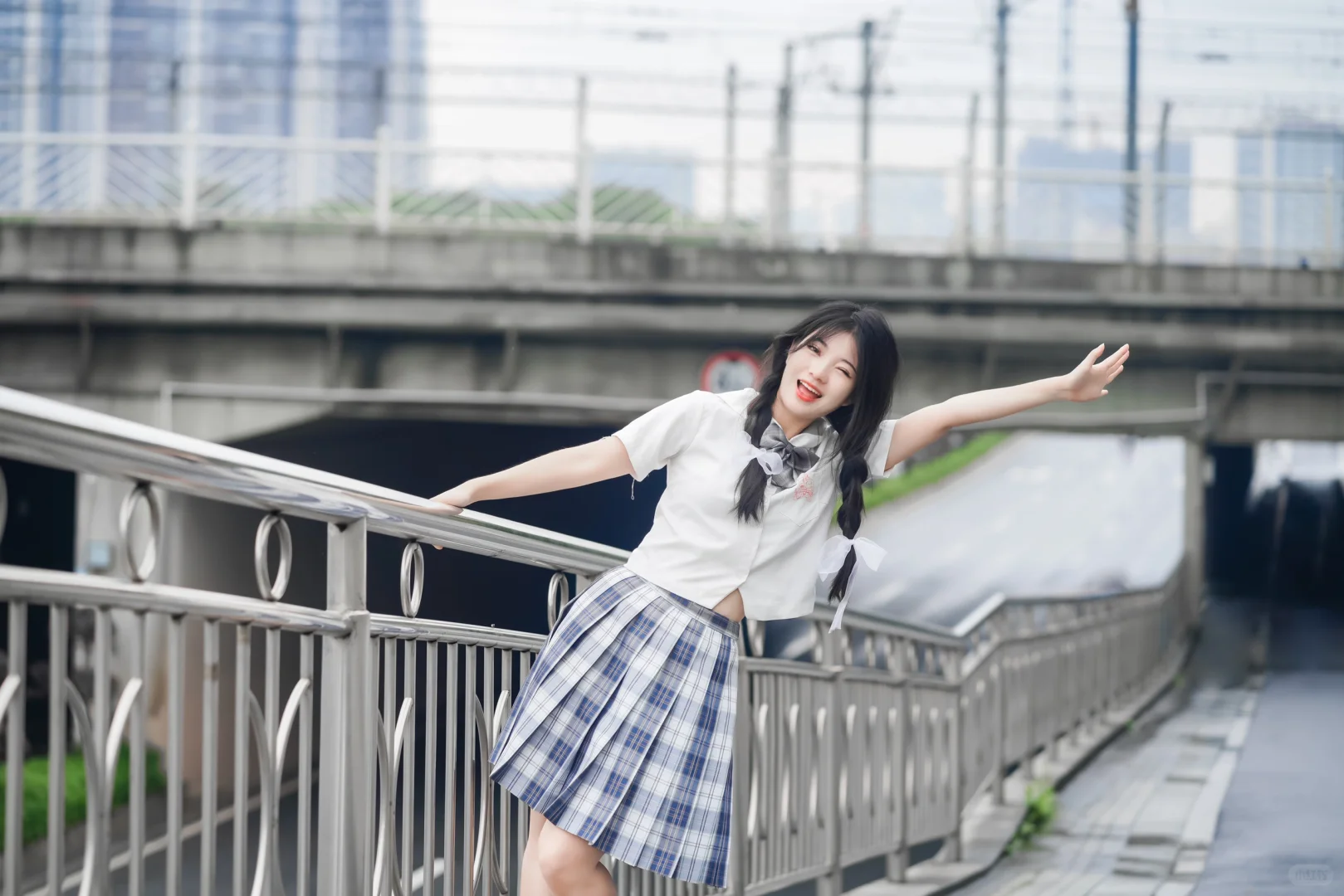 别以为我只会汉服