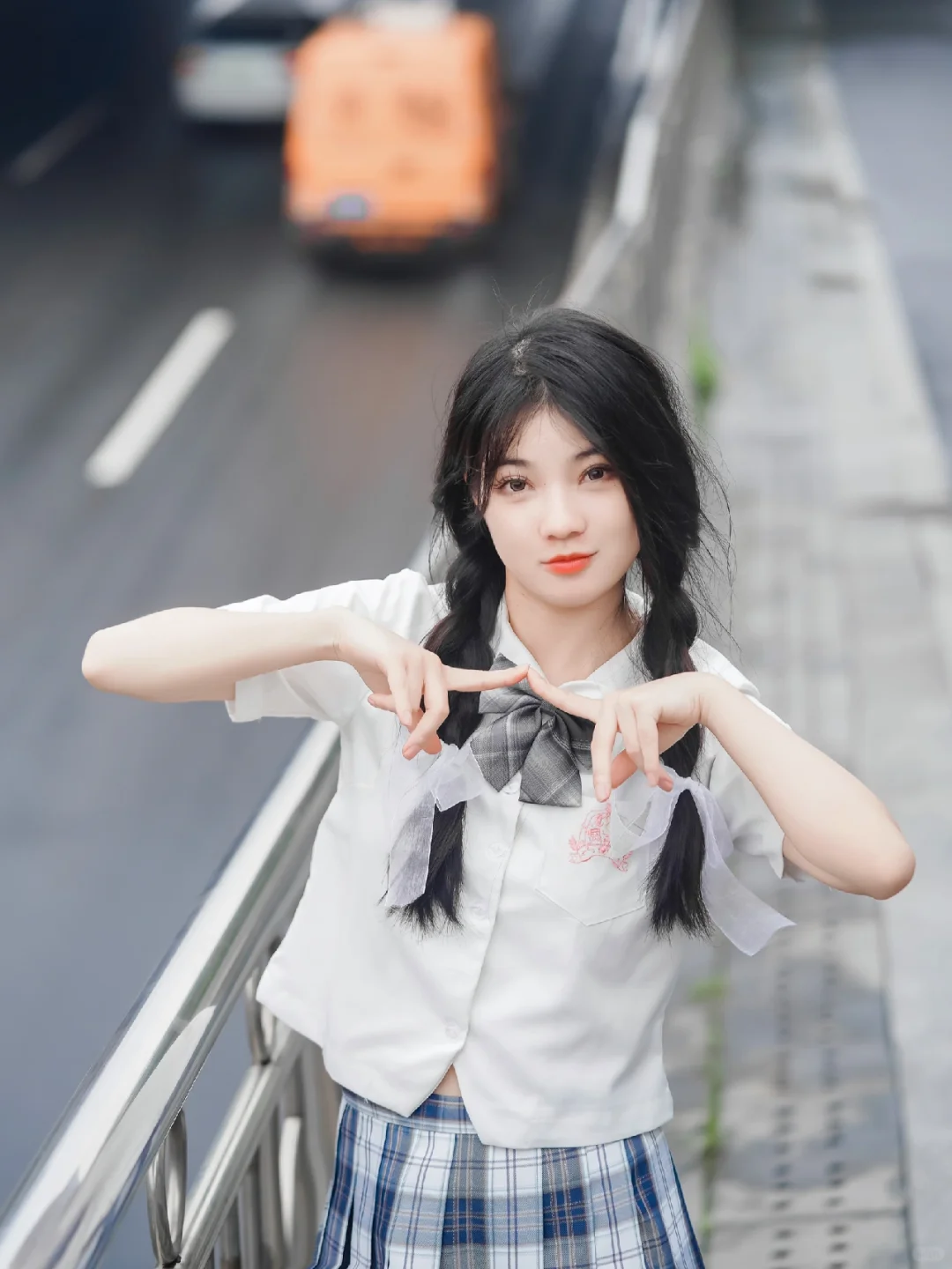 别以为我只会汉服