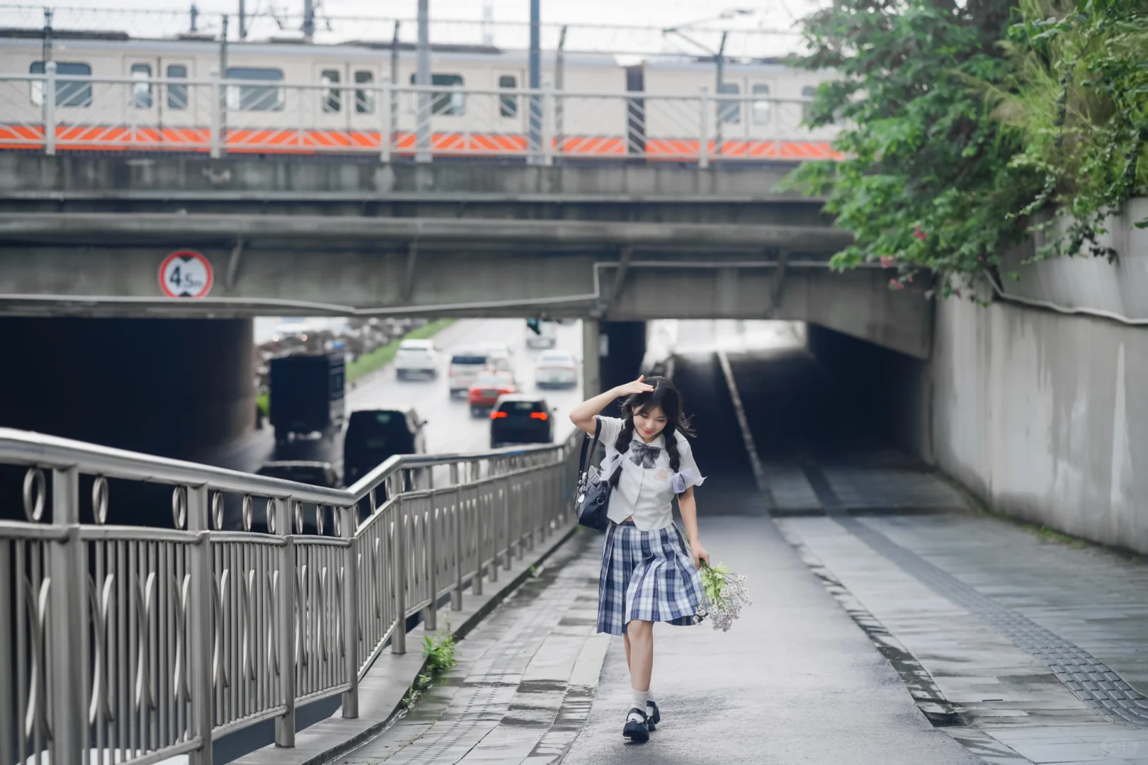 别以为我只会汉服