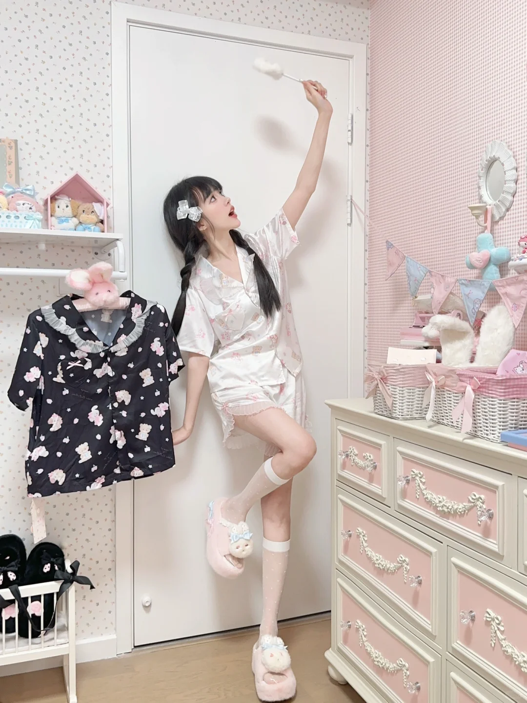 𝗣𝗶𝗻𝗸 𝘄𝗵𝗶𝘁𝗲 · 少女的心事 ♡‧₊˚ ⋆⁺