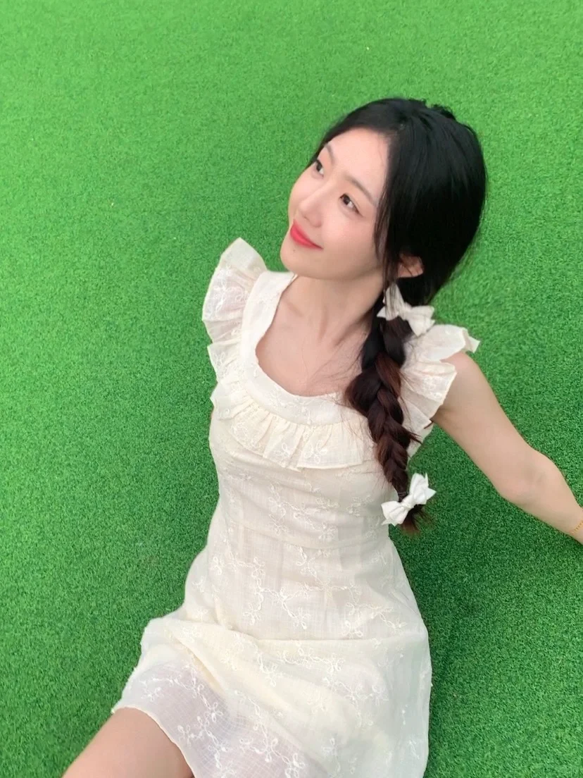 侧麻花辫真的很有温柔邻家妹妹的感觉！