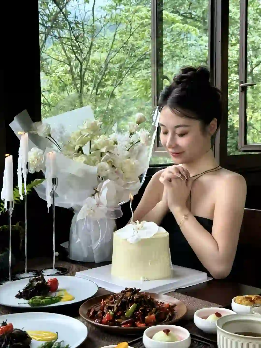 在成都的山野生日餐厅🍽️🌿