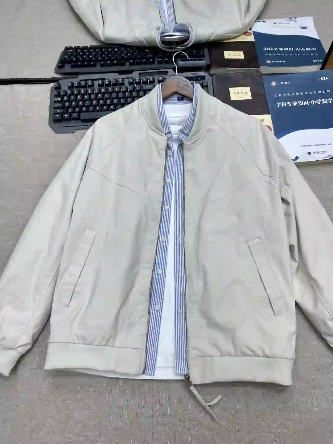 不是优衣库夹克买不起！！只是买到了性价比