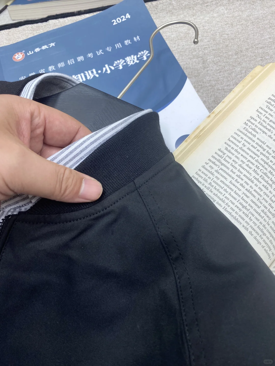 不是优衣库夹克买不起！！只是买到了性价比