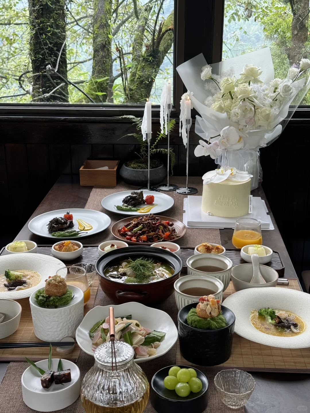 在成都的山野生日餐厅🍽️🌿
