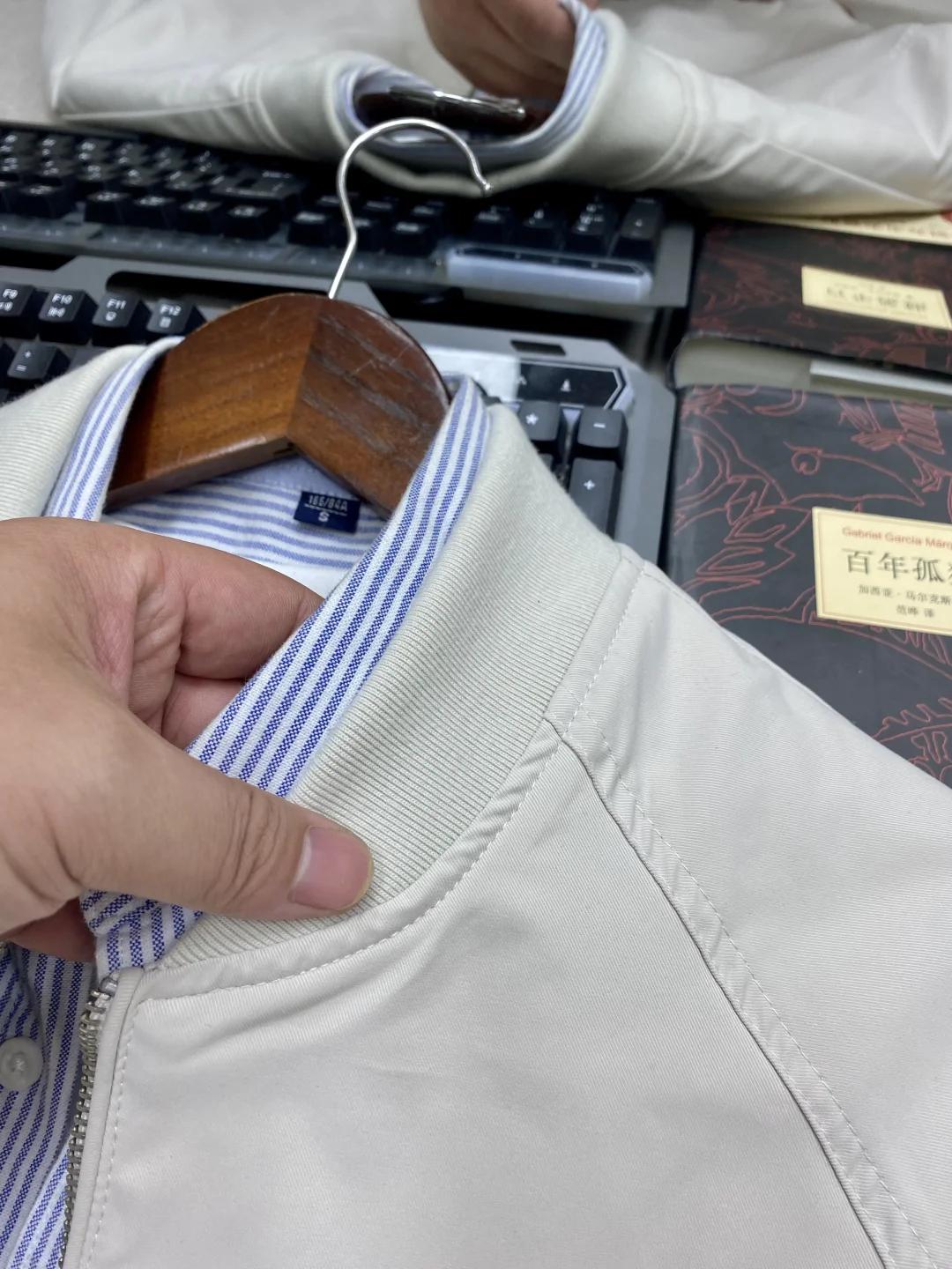 不是优衣库夹克买不起！！只是买到了性价比