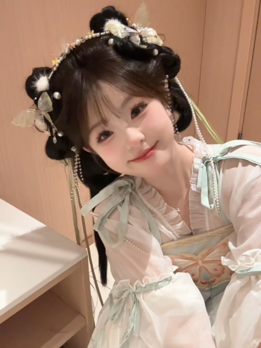 他们说像慕瑶和妙妙生的
