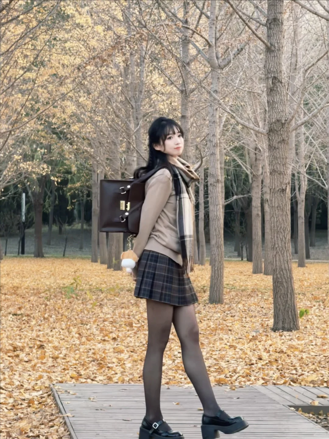 落叶都是爱你的形状🍂🤎