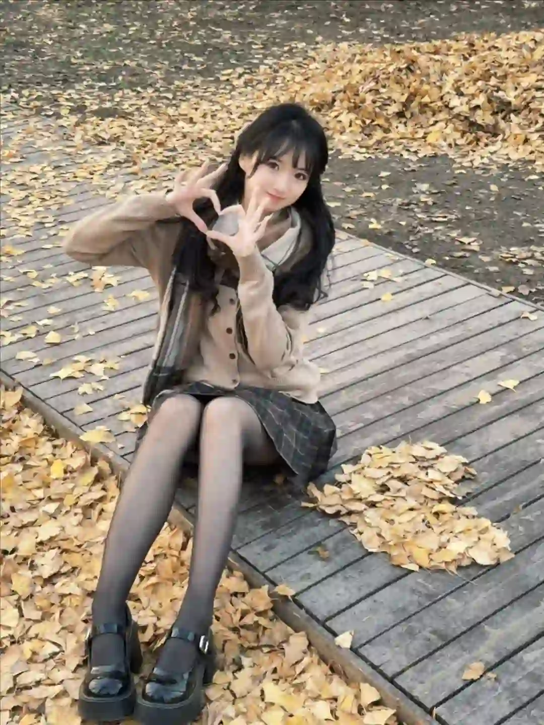 落叶都是爱你的形状🍂🤎