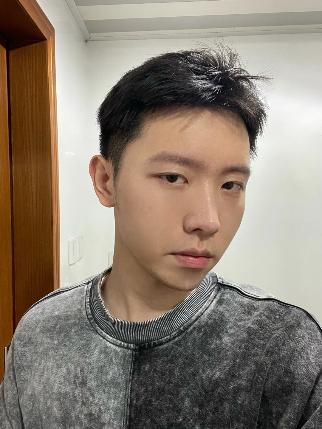 普通男生逆袭 | 穿搭发型护肤生活习惯4步走