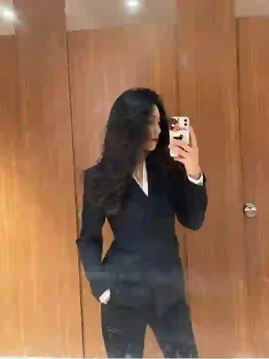 我穿着这身去面试建行，气场拉满...