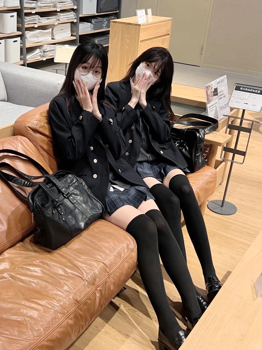 人总是在不同阶段反复爱上jk