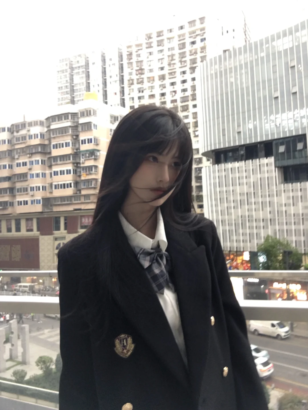 天阴沉沉的