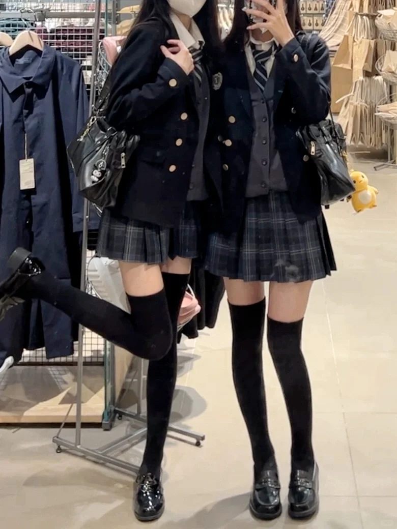 人总是在不同阶段反复爱上jk