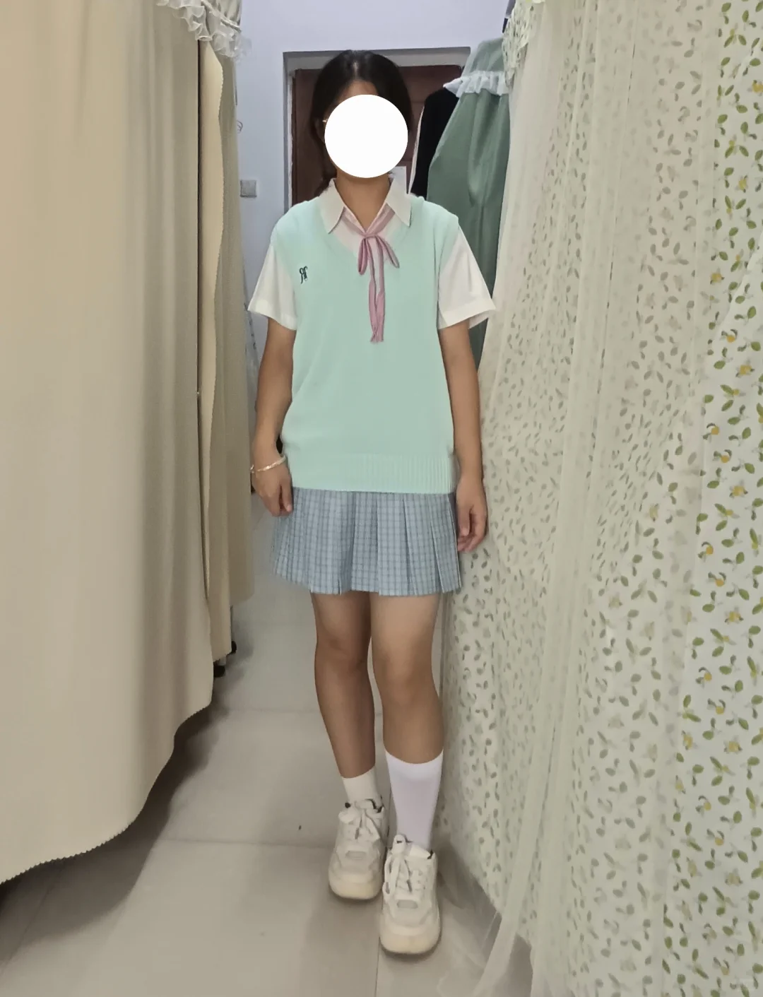 第一次穿jk感觉奇怪