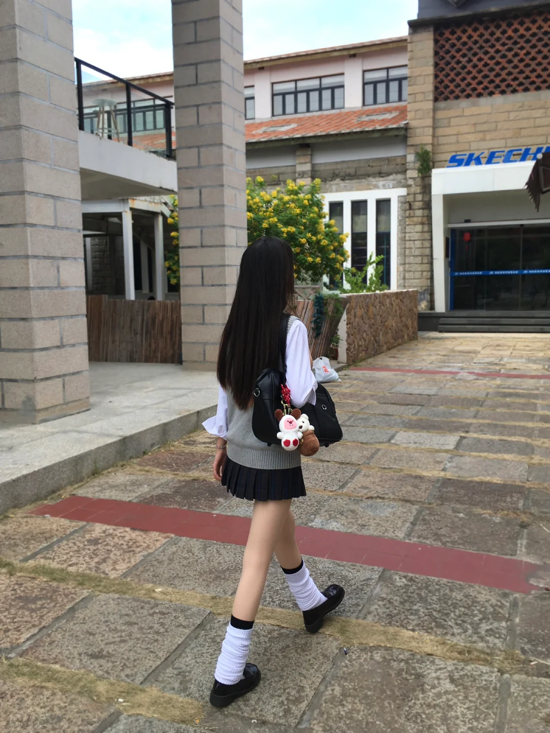 生活给我一拳 我出布 ^⌯𖥦⌯^ ੭