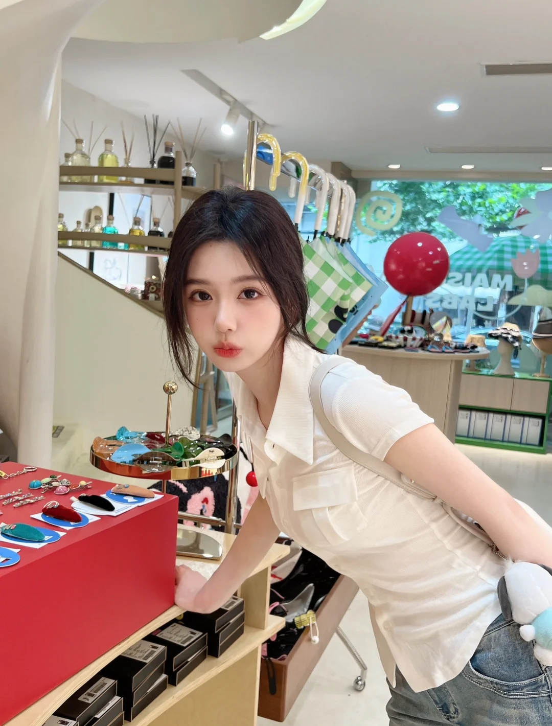 这样拍会显得比较可爱