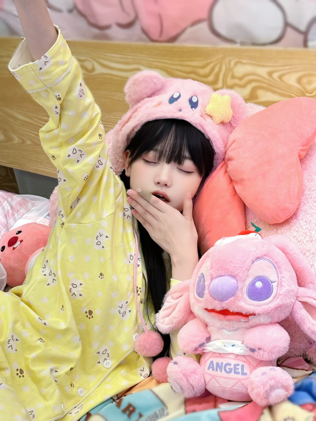 甜妹宅家自拍🤳🏻！(•̀ω•́)✧