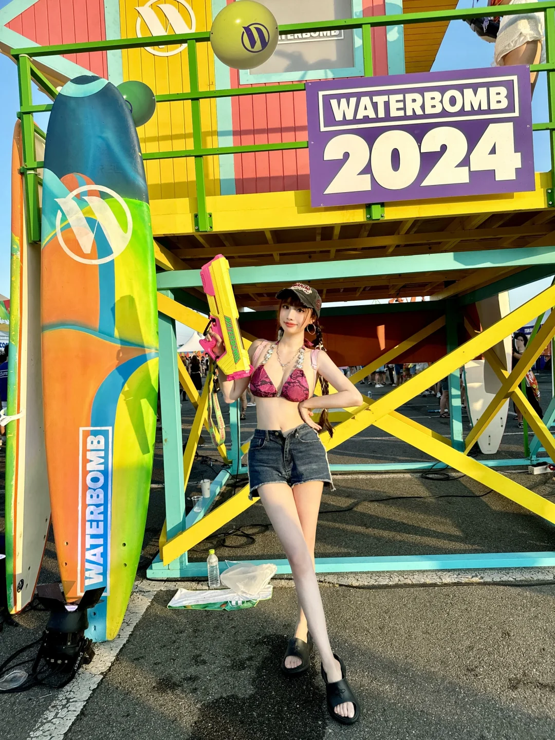 可以穿比基尼的水弹音乐节👙